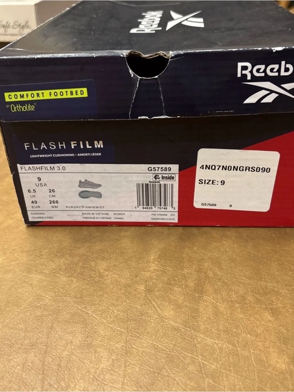 Reebok Women's Mesh Running Shoes in white with Mint Accents